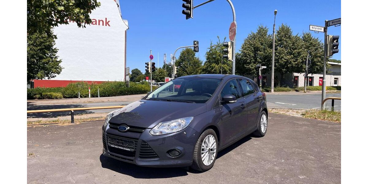 Ford Focus 147.300 km 4.990 &euro; Herford 32049