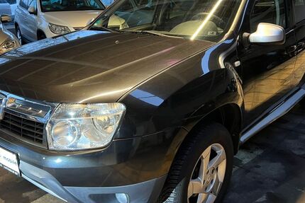 Dacia Duster 49.000 km 6.999 &euro; Lemgo 32657