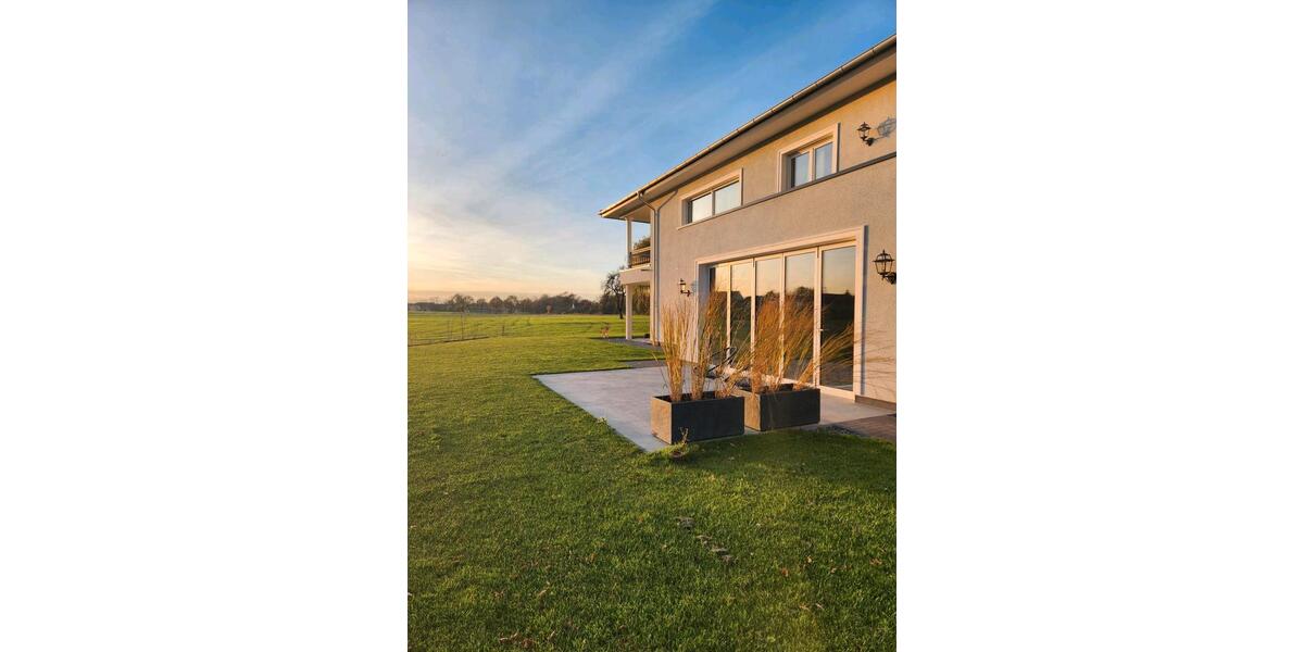 Villa Espelkamp - 9 Zimmer, 380 m&sup2;, 1.100.000&euro; | Angebot:24491516