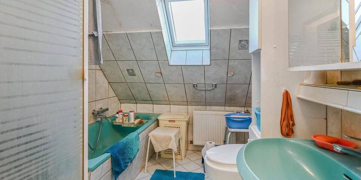 Einfamilienhaus Vlotho Exter - 7 Zimmer, 208 m&sup2;, 198.000&euro; | Angebot:26205750