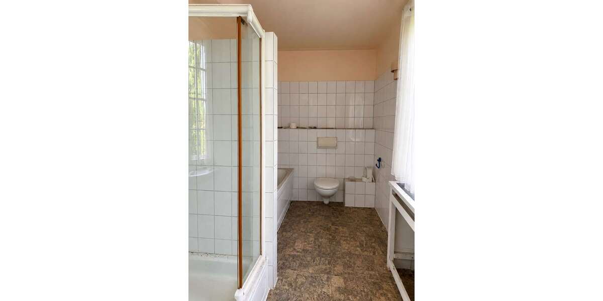 Denkmalgeschützte Fabrikantenvilla an der Weser – Parkgrundstück mit drei zusätzlichen Bauplätzen - Villa Vlotho | Angebot:27254373