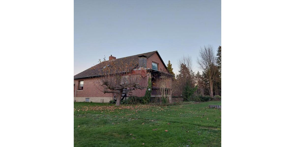 Einfamilienhaus Niedernwöhren - 6.5 Zimmer, 185 m&sup2;, 279.000&euro; | Angebot:24525616