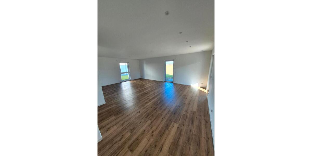 Erdgeschoßwohnung Minden - 3 Zimmer, 117 m&sup2;, 1.280&euro; | Angebot:25294057