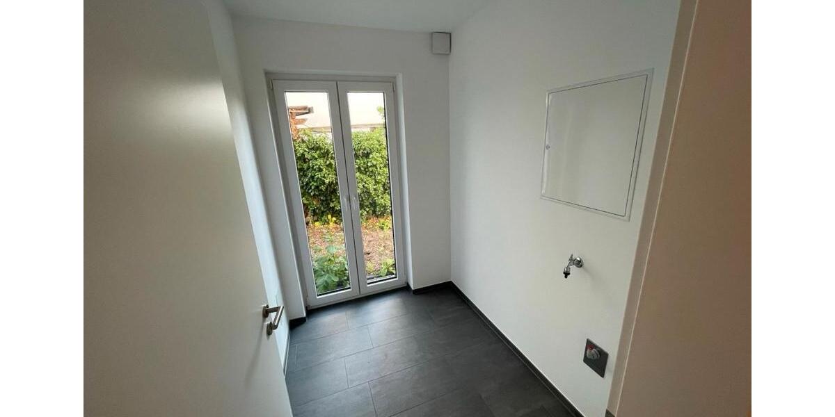 Erdgeschoßwohnung Bünde - 3 Zimmer, 99 m&sup2;, 1.450&euro; | Angebot:25756631