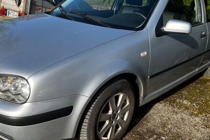 VW Golf Sportsvan 269.000 km 599 &euro; Vlotho 32602