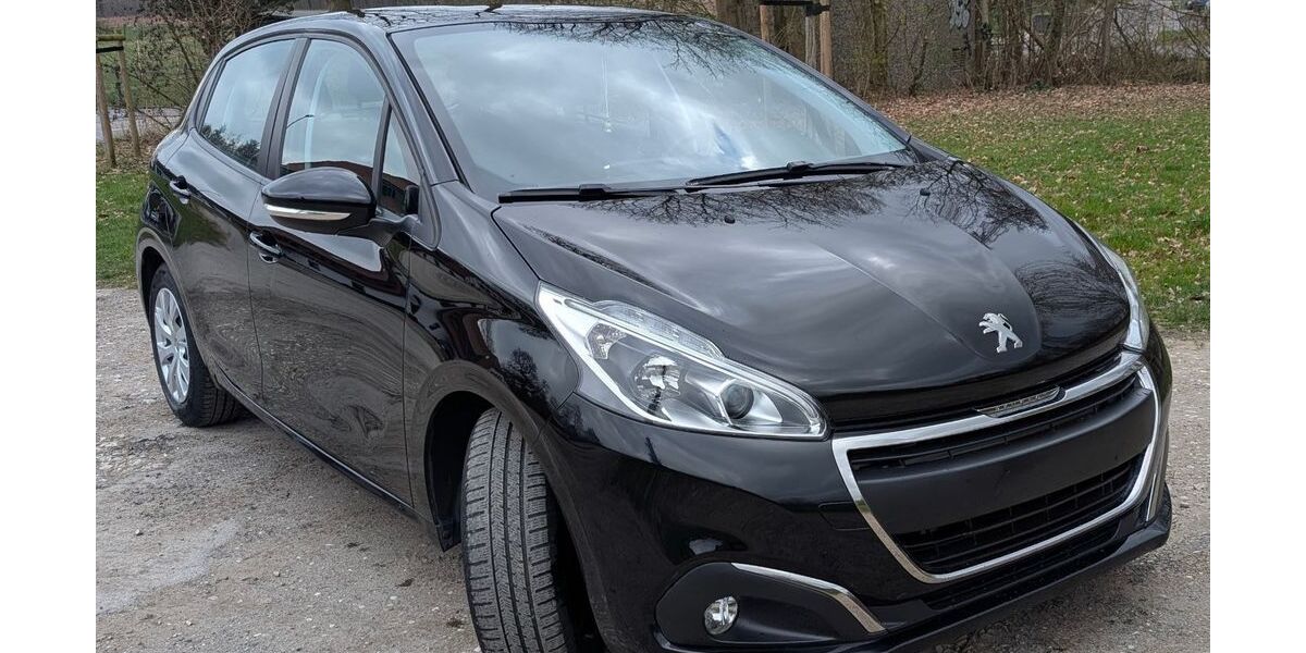 Peugeot 208 52.000 km 6.999 &euro; Enger 32130