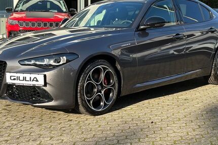 Alfa Romeo Giulia 9.000 km 38.990 &euro; Herford 32049