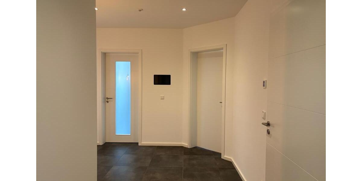 Etagenwohnung Stolzenau - 5 Zimmer, 194 m&sup2;, 1.450&euro; | Angebot:26048286