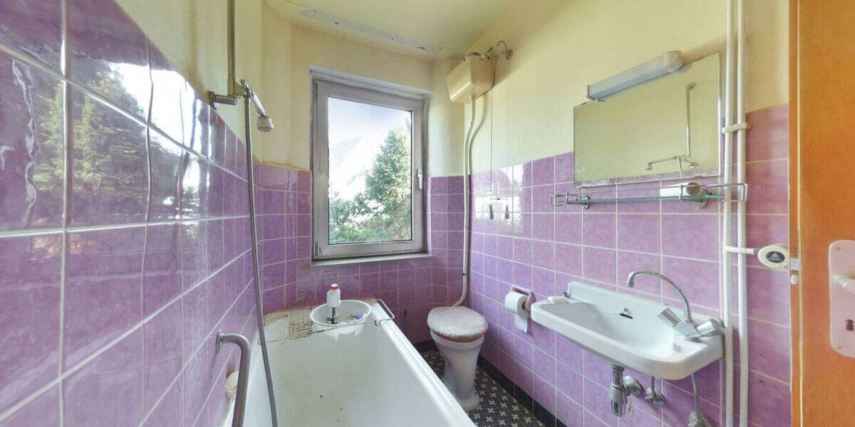 Einfamilienhaus Hessisch Oldendorf - 7 Zimmer, 158 m&sup2;, 149.000&euro; | Angebot:26806483