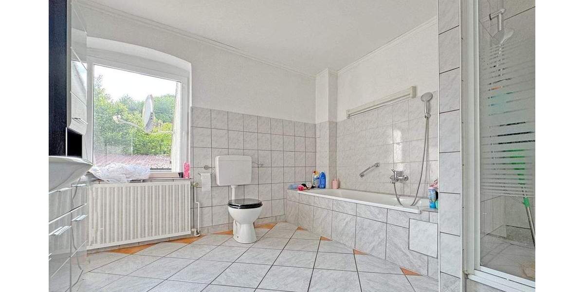 Einfamilienhaus Extertal Bösingfeld - 6 Zimmer, 175 m&sup2;, 205.000&euro; | Angebot:25801755