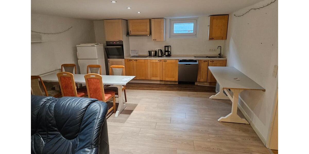 Einfamilienhaus Uchte - 11 Zimmer, 240 m&sup2;, 350.000&euro; | Angebot:26487375