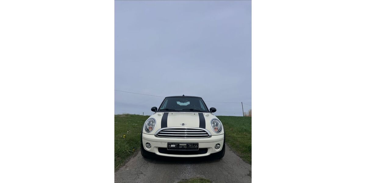 Mini One Cabrio 106.449 km 7.500 &euro; Löhne 32584