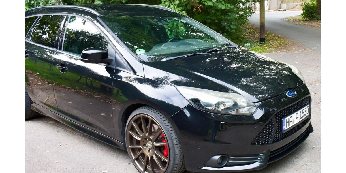 Ford Focus 138.000 km 11.500 &euro; herford 32049
