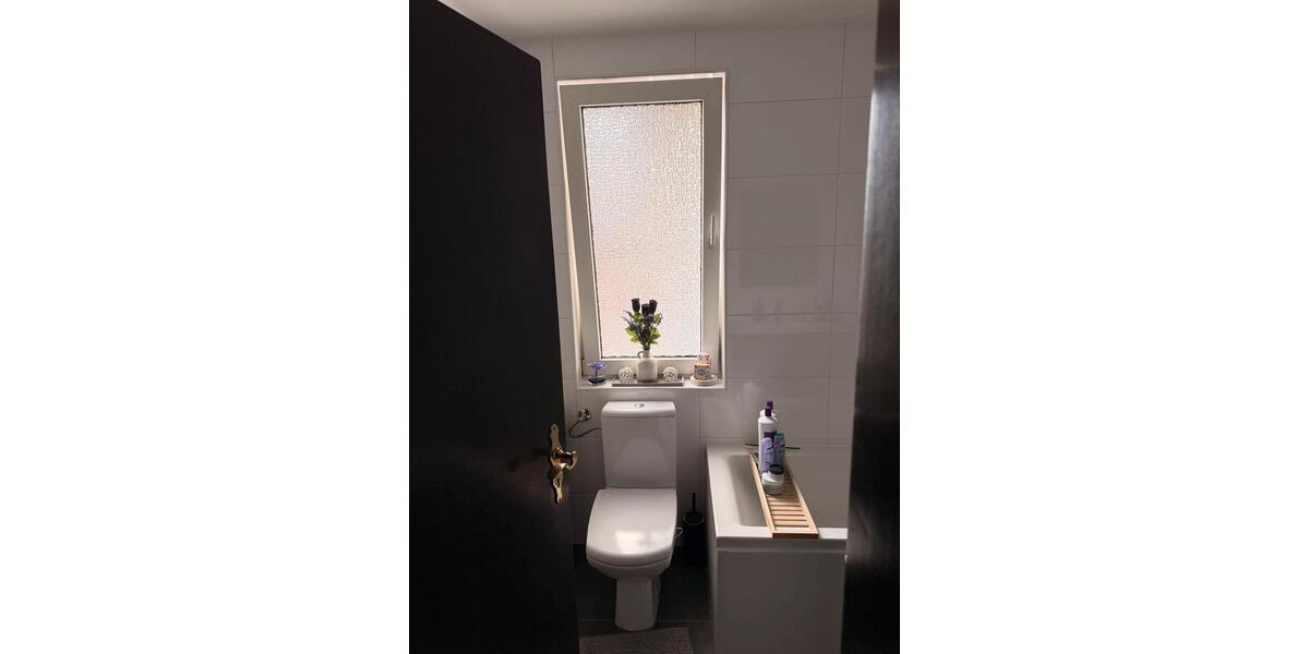 Etagenwohnung Rinteln - 3 Zimmer, 90 m&sup2;, 1.000&euro; | Angebot:25961105