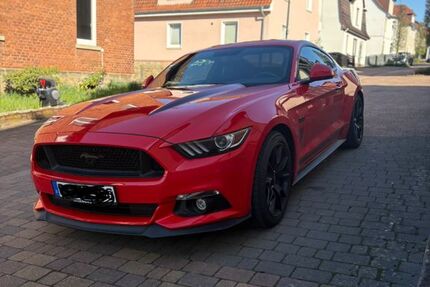 Ford Mustang 76.500 km 32.500 &euro; Rinteln 31737