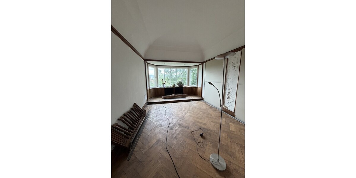 Denkmalgeschützte Fabrikantenvilla an der Weser – Parkgrundstück mit drei zusätzlichen Bauplätzen - Mehrfamilienhaus, Wohnhaus Vlotho | Angebot:26857223