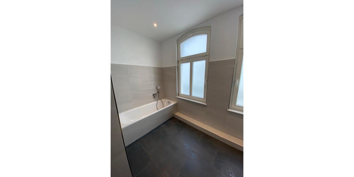 Etagenwohnung Bünde - 3 Zimmer, 100 m&sup2;, 1.050&euro; | Angebot:25948973