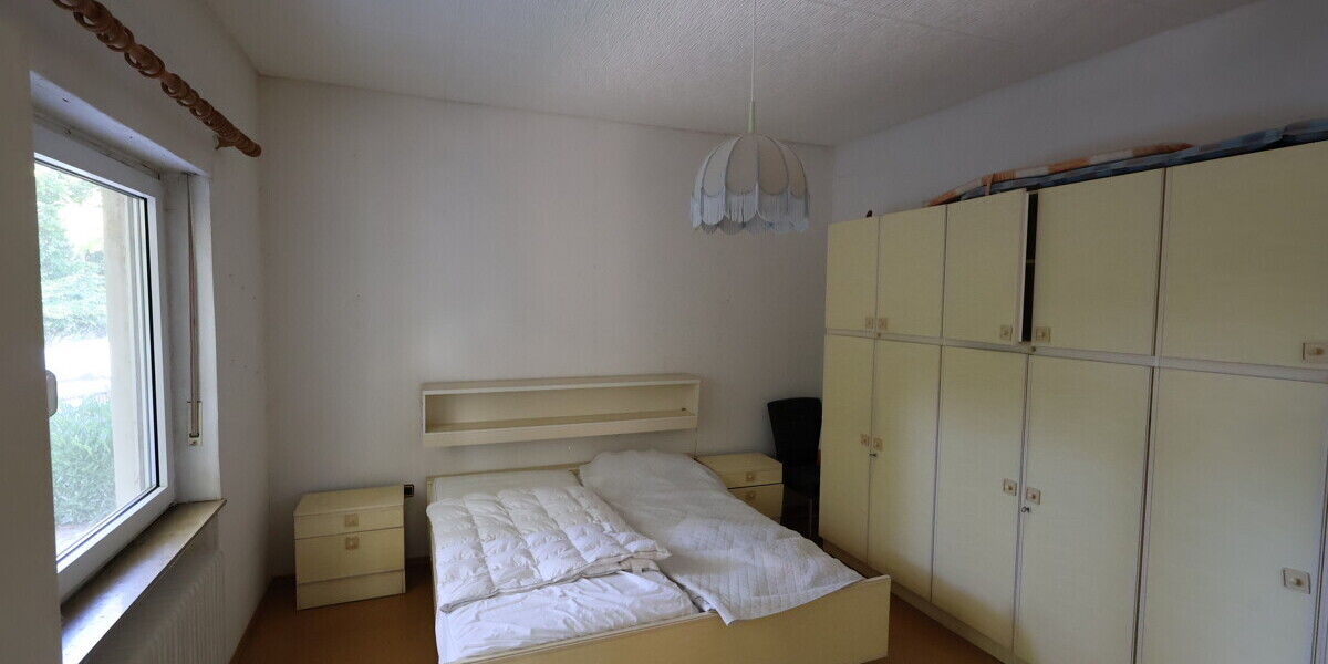 Einfamilienhaus mit Potenzial – ruhige Lage, nur ein Nachbar - Einfamilienhaus Hüllhorst | Angebot:22941402