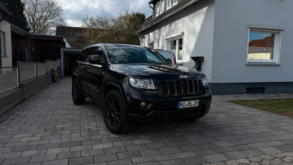 Jeep Grand Cherokee 189.000 km 14.500 &euro; Minden 32427