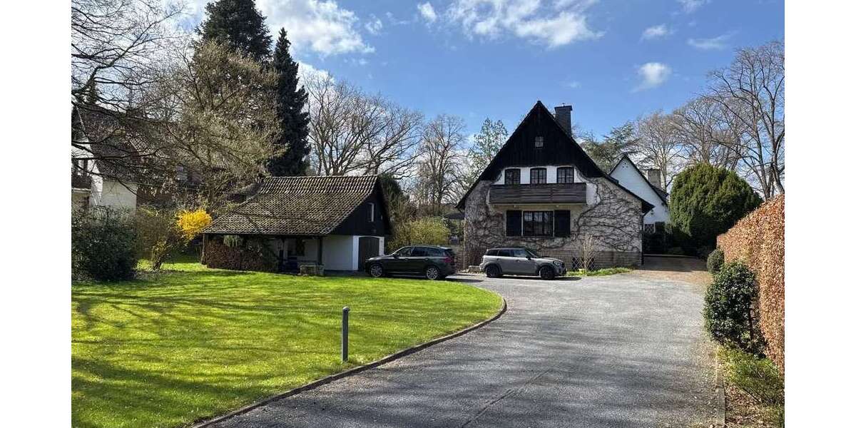 Einfamilienhaus Stadthagen - 8 Zimmer, 321 m&sup2;, 659.000&euro; | Angebot:24551201