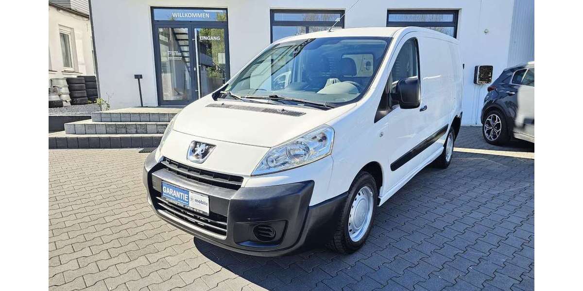 Peugeot Expert 136.800 km 6.990 &euro; Löhne 32584