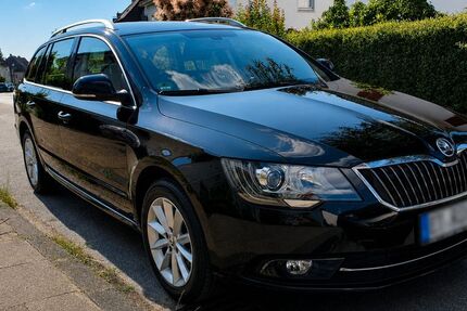 Skoda Superb 154.150 km 7.990 &euro; Herford 32049