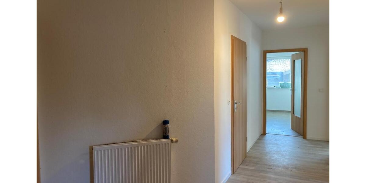 Etagenwohnung Porta Westfalica - 3 Zimmer, 84 m&sup2;, 899&euro; | Angebot:24360990