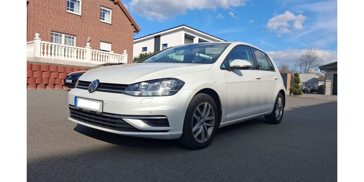 VW Golf 279.051 km 8.200 &euro; Hessisch Oldendorf 31840