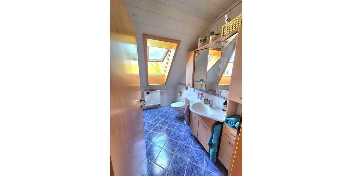 Dachgeschoßwohnung Uchte - 3 Zimmer, 95 m&sup2;, 700&euro; | Angebot:26249632