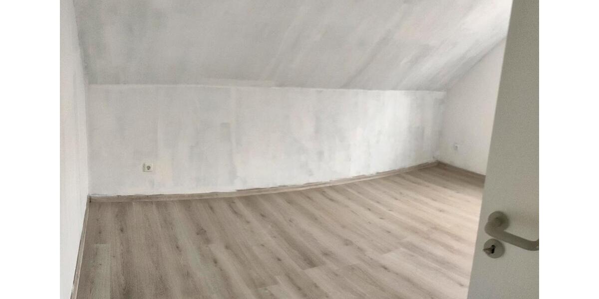 Dachgeschoßwohnung Herford Falkendiek - 4 Zimmer, 71 m&sup2;, 735&euro; | Angebot:26007087