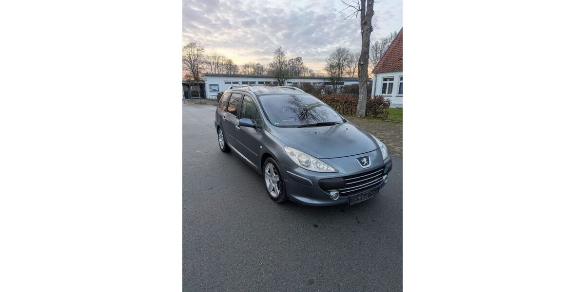 Peugeot 307 180.000 km 2.150 &euro; Extertal 32699