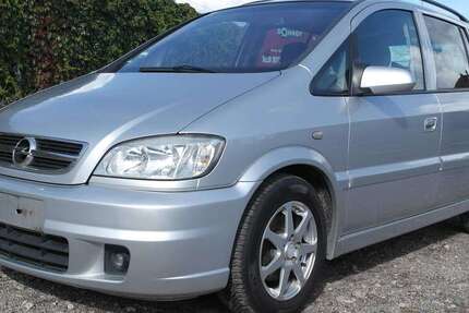 Opel Zafira 221.000 km 1.999 &euro; Porta Westfalica 32457