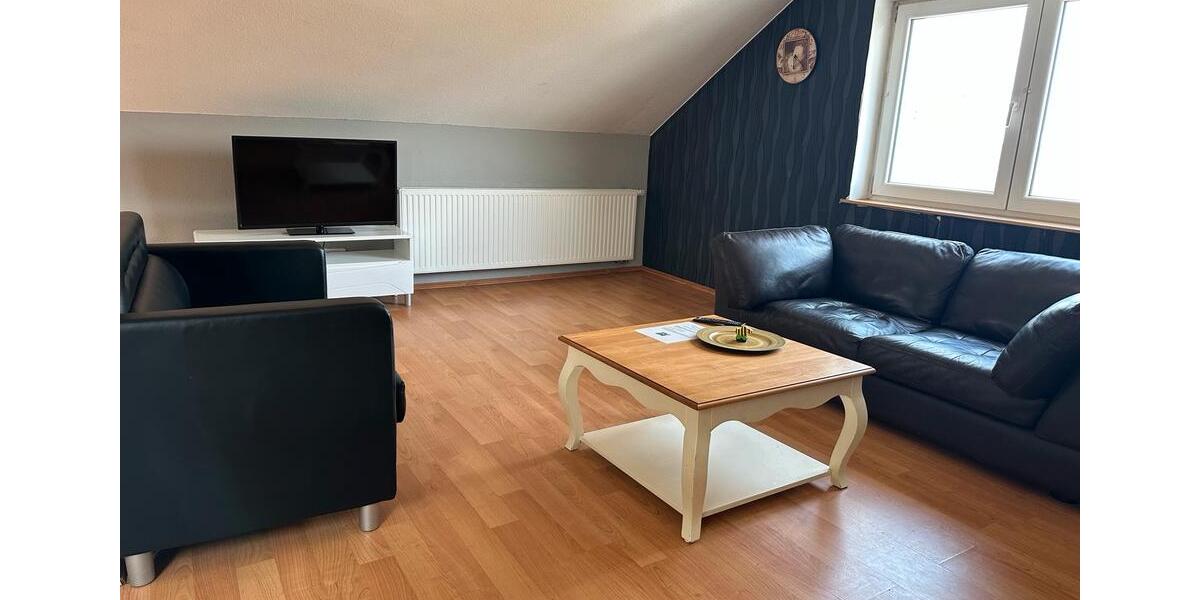 Dachgeschoßwohnung Löhne - 3 Zimmer, 100 m&sup2;, 20&euro; | Angebot:25404258