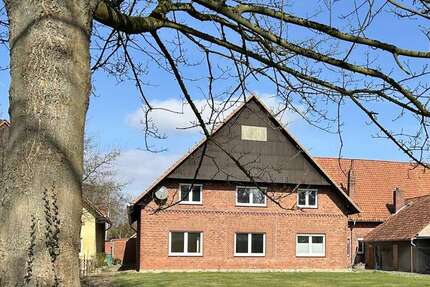 Haus Lauenhagen - 11 Zimmer, 250 m&sup2;, 329.000&euro; | Angebot:21209928