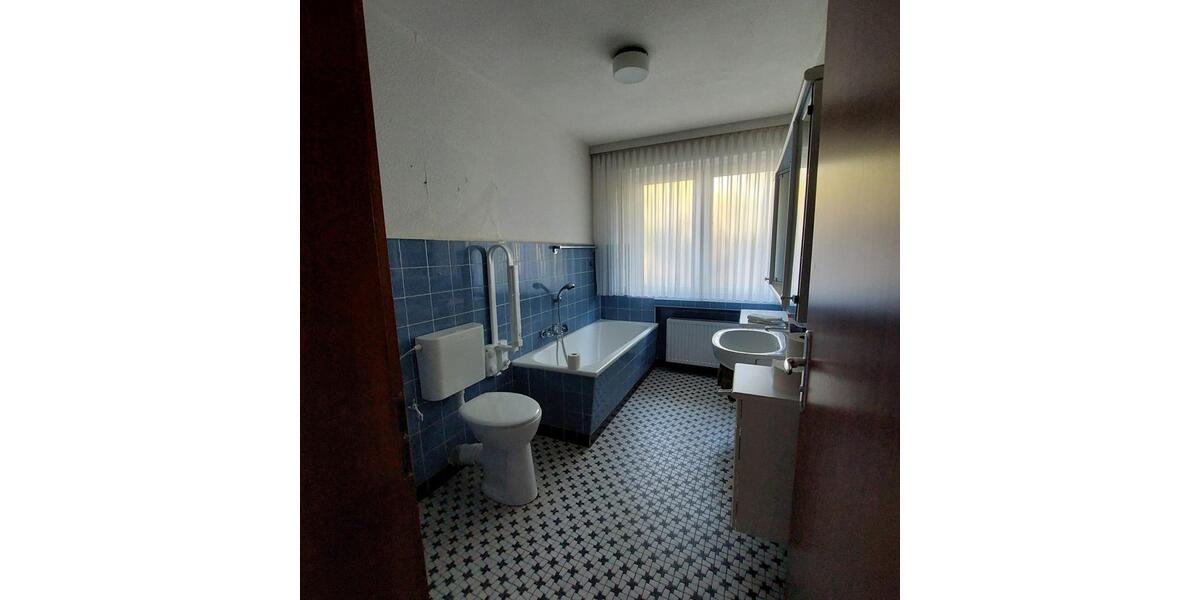 Einfamilienhaus Niedernwöhren - 6.5 Zimmer, 185 m&sup2;, 279.000&euro; | Angebot:24525616