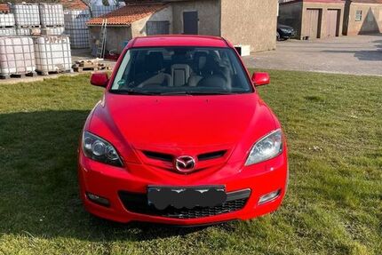 Mazda 3 228.000 km 2.350 &euro; Minden 32425
