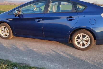 Toyota Prius 141.570 km 7.500 &euro; Bad Salzuflen 32107