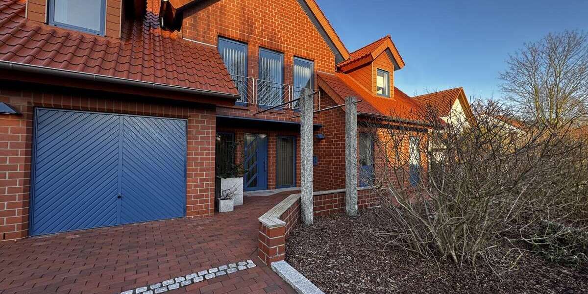 Einfamilienhaus Stadthagen - 6 Zimmer, 211 m&sup2;, 669.000&euro; | Angebot:24687463