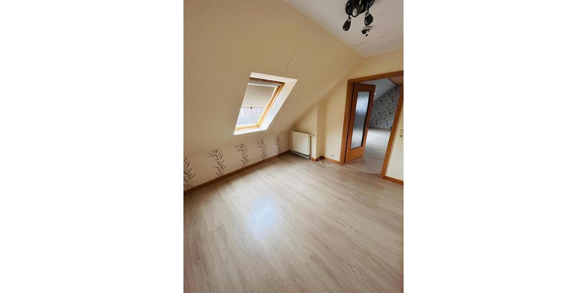 Dachgeschoßwohnung Warmsen - 2 Zimmer, 50 m&sup2;, 500&euro; | Angebot:25964887