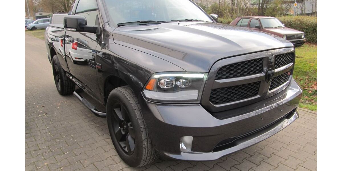 Dodge RAM 47.700 km 32.999 &euro; Vlotho 32602