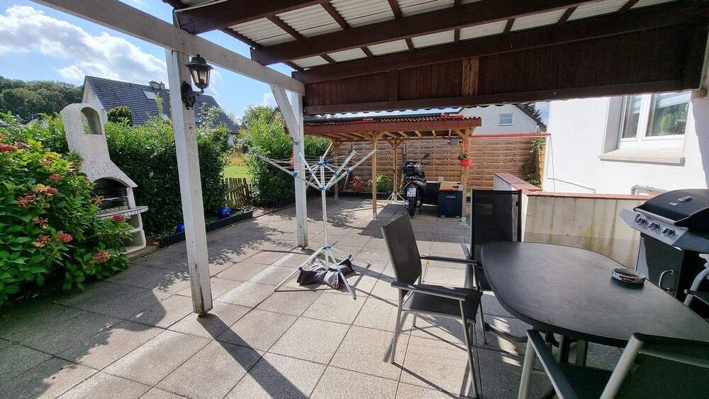 Mehrfamilienhaus, Wohnhaus Bünde / Hüffen Hüffen - 5 Zimmer, 110 m&sup2;, 118.000&euro; | Angebot:25732154