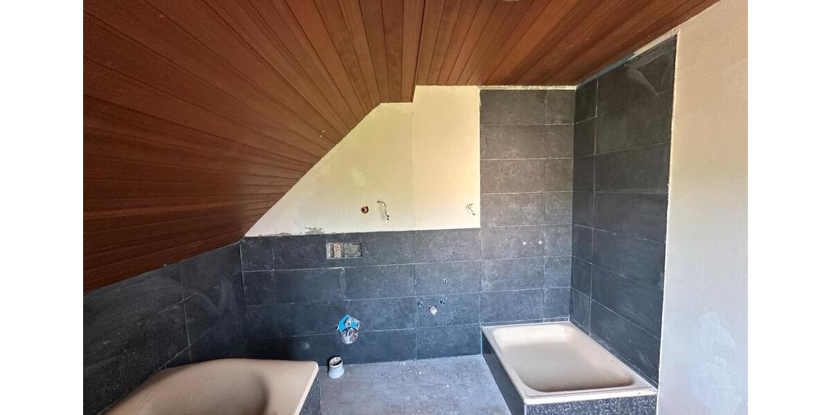 Einfamilienhaus Kalletal - 8 Zimmer, 200 m&sup2;, 225.000&euro; | Angebot:26193452