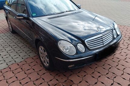 Mercedes-Benz E 280 317.000 km 2.950 &euro; Lemgo 32657