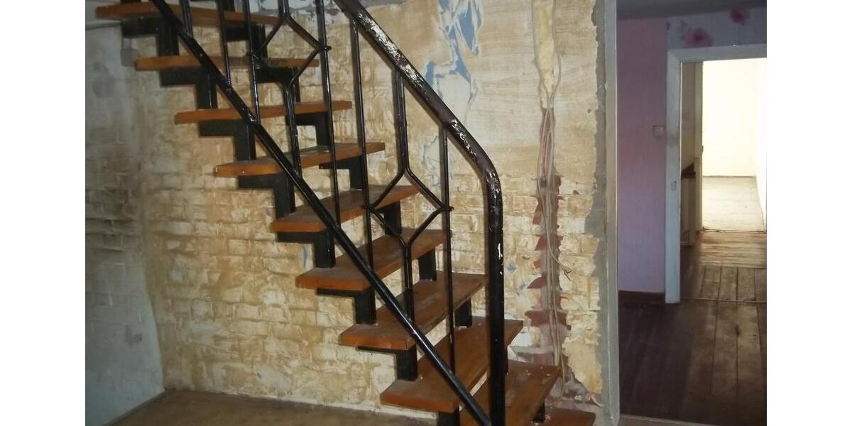 Einfamilienhaus Vlotho - 11 Zimmer, 200 m&sup2;, 89.000&euro; | Angebot:26987412