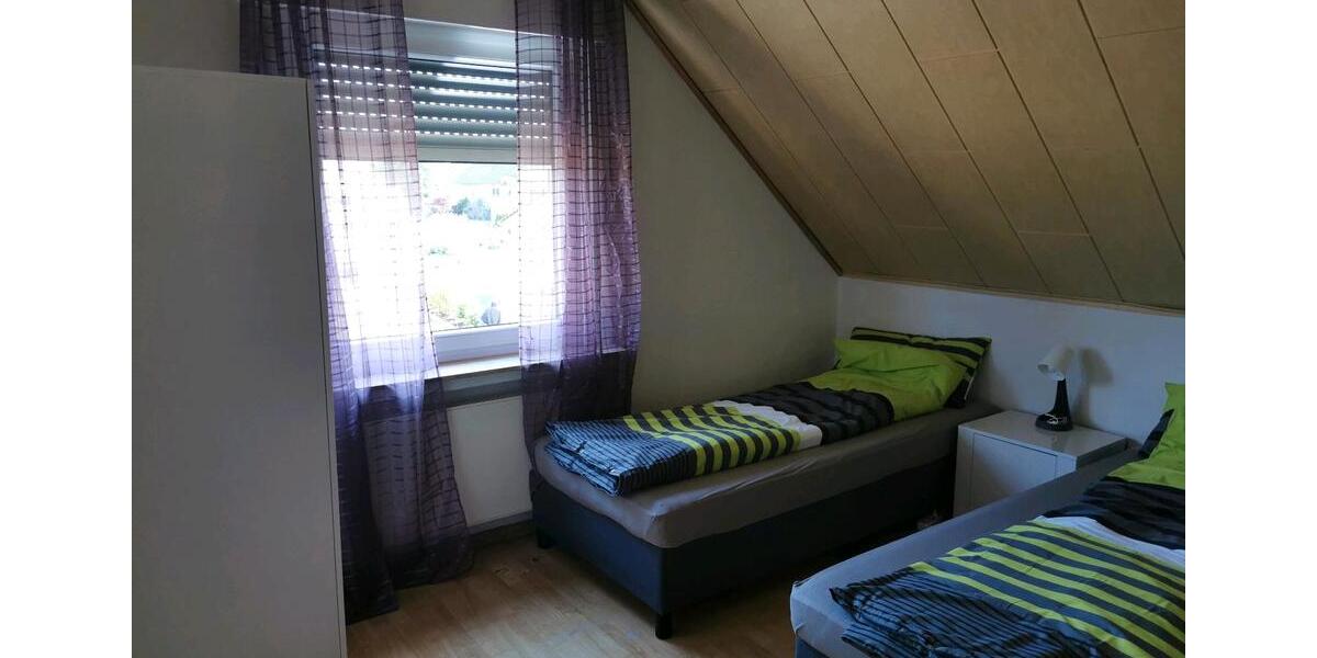 Einfamilienhaus Bad Oeynhausen Rehme - 17 Zimmer, 220 m&sup2;, 100&euro; | Angebot:25838896