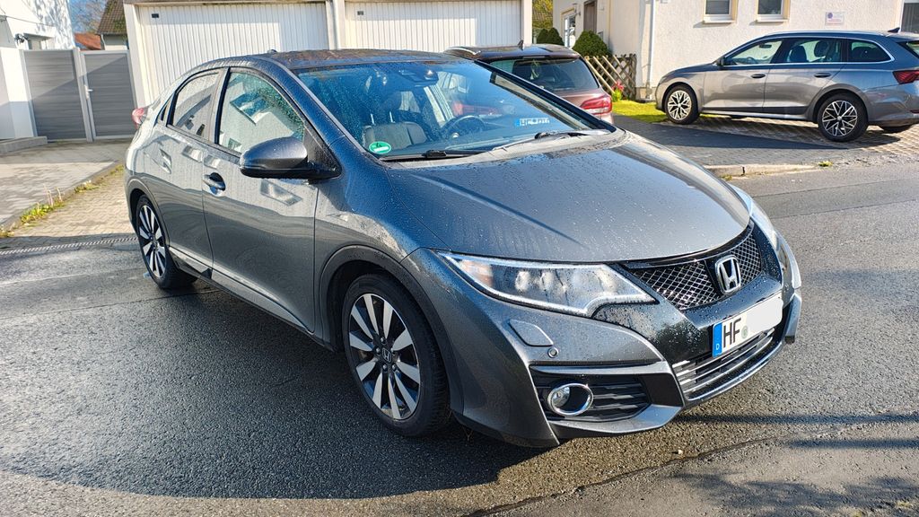 Honda Civic 206.000 km 8.600 &euro; Herford 32049