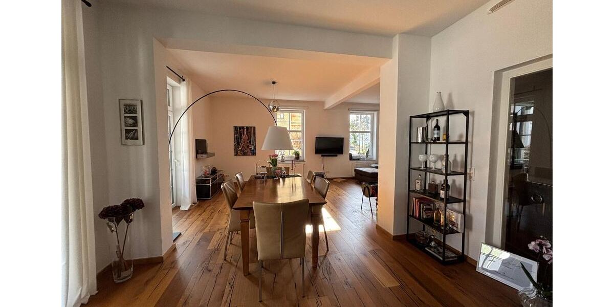 Hochparterre Herford Diebrock - 3 Zimmer, 139 m&sup2;, 1.200&euro; | Angebot:25900418