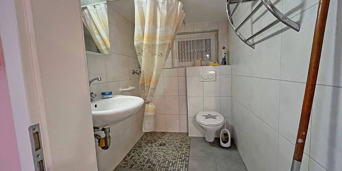 Mehrfamilienhaus, Wohnhaus Enger Besenkamp - 7 Zimmer, 250 m&sup2;, 650.000&euro; | Angebot:25697453