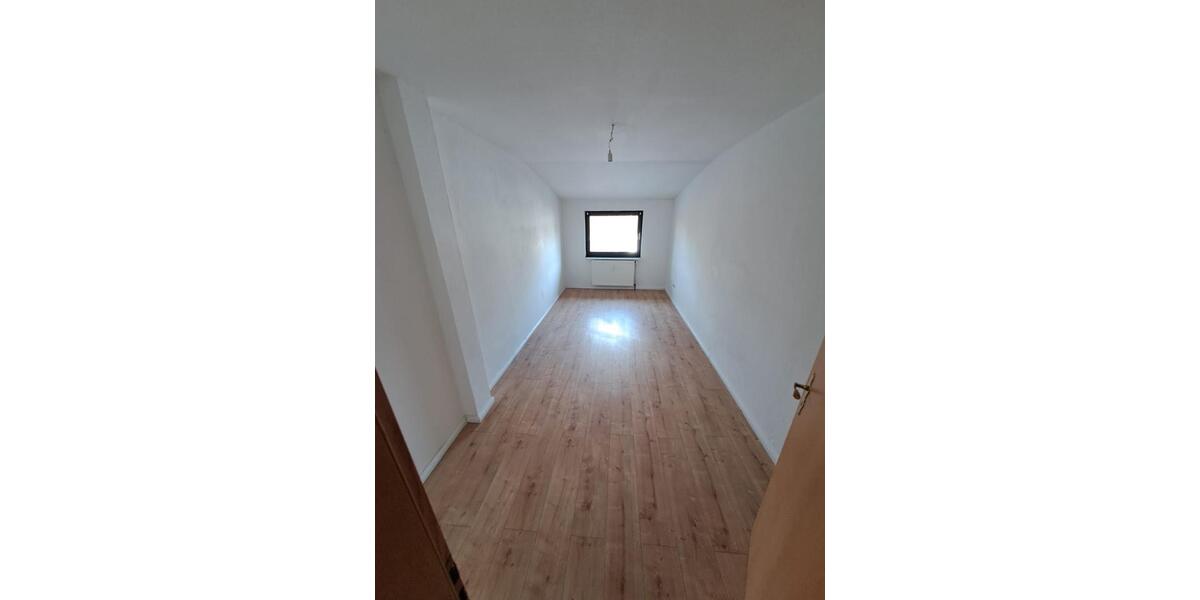 Etagenwohnung Kalletal - 4 Zimmer, 120 m&sup2;, 700&euro; | Angebot:26040908