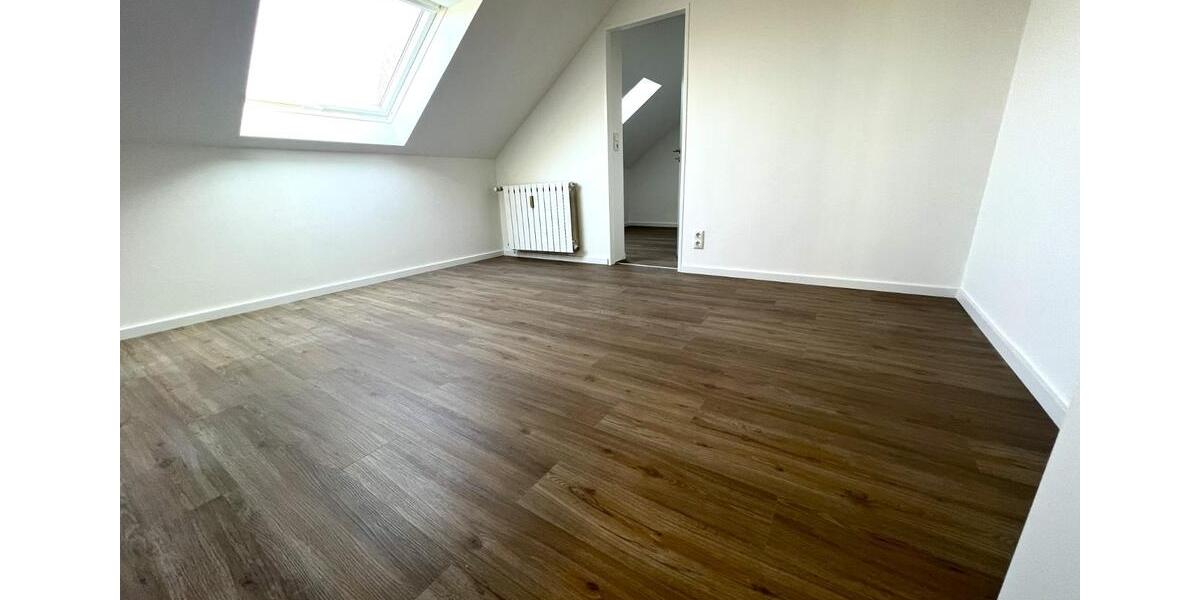 Dachgeschoßwohnung Rödinghausen - 3 Zimmer, 93 m&sup2;, 219.000&euro; | Angebot:25856837